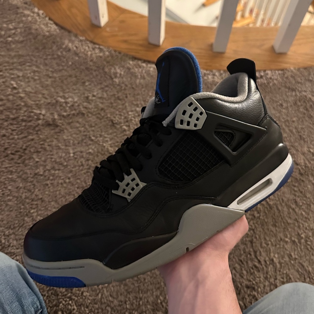 Jordan 4 alterNet motorsports